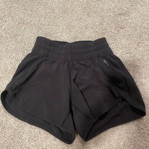 Lululemon Hotty hot shorts